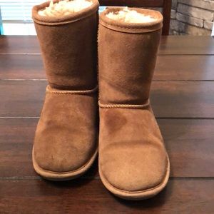 Bear paws 🐾 size 2 little girl